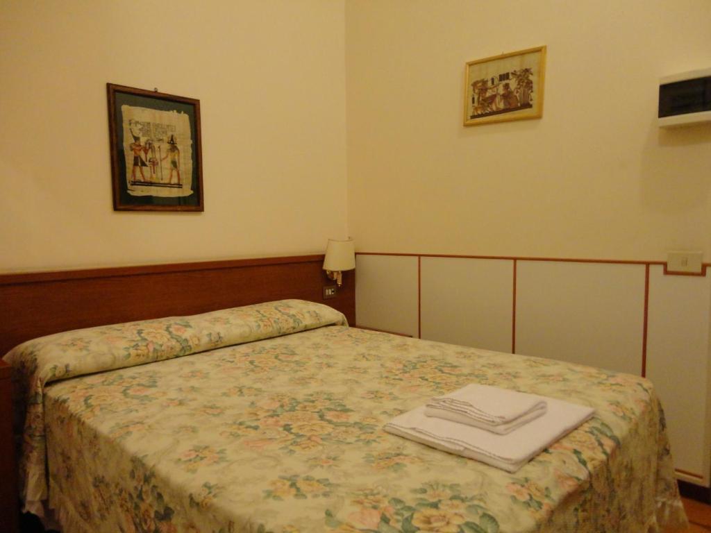 Hotel Azzurra Rome Bilik gambar