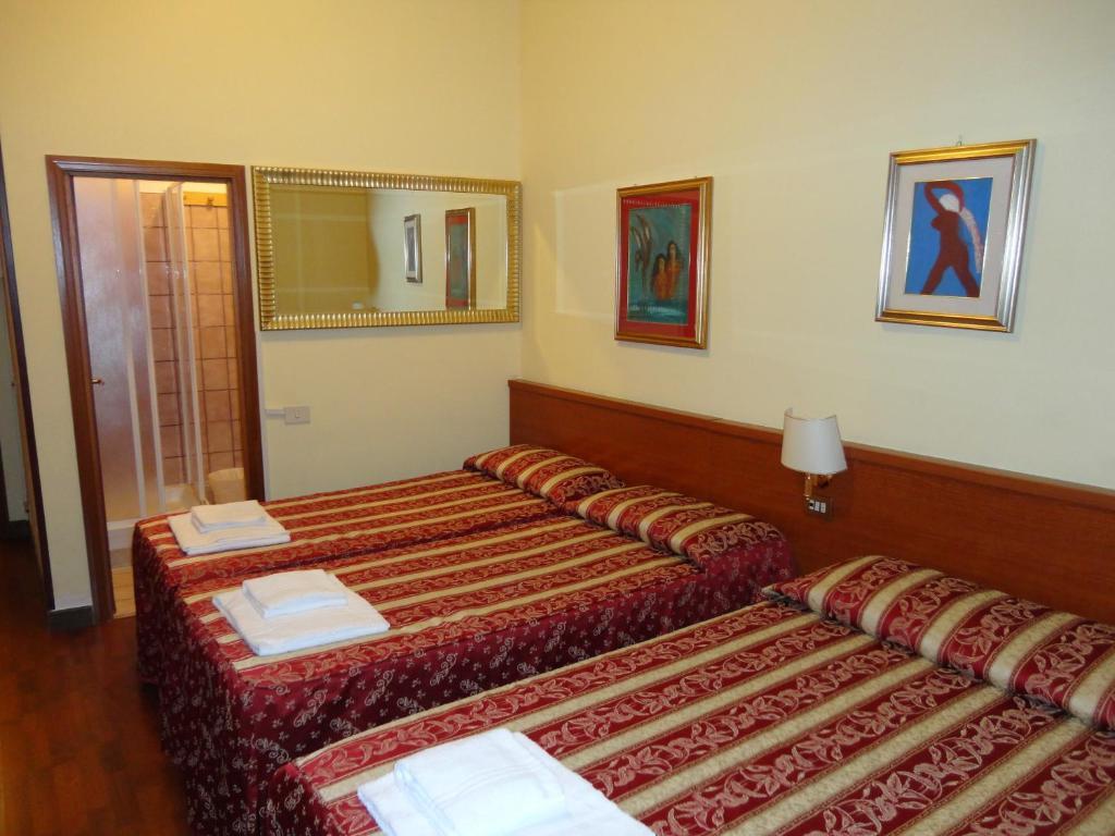 Hotel Azzurra Rome Bilik gambar