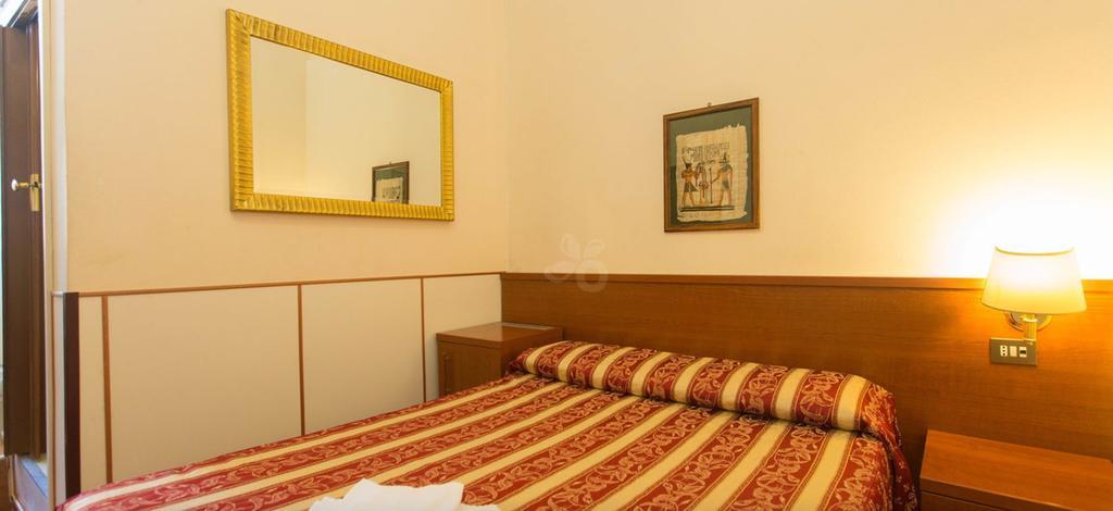 Hotel Azzurra Rome Luaran gambar