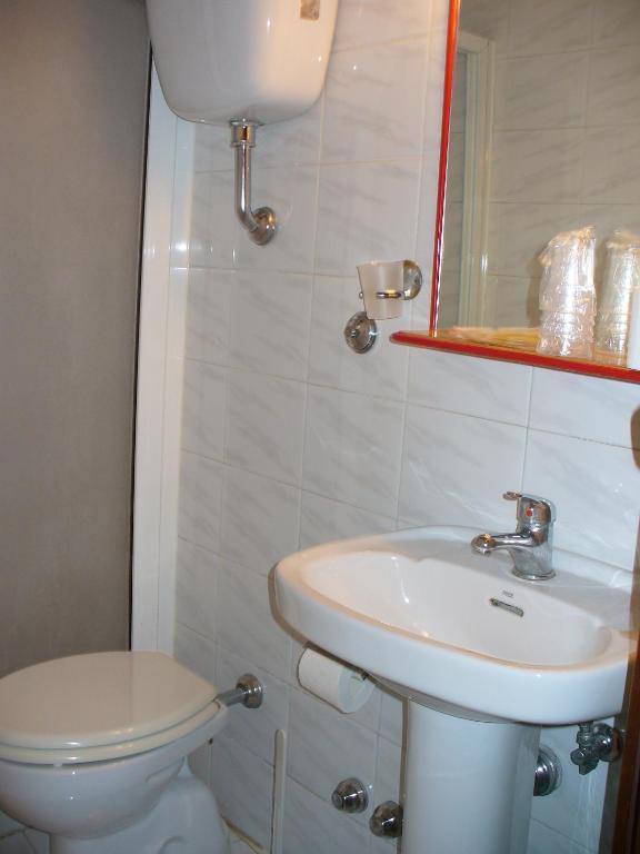 Hotel Azzurra Rome Luaran gambar